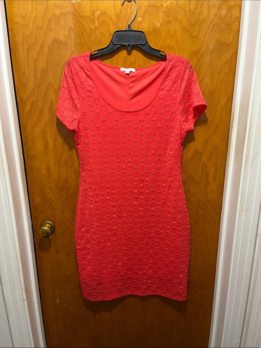 Isaac Mizrahi Coral Lace Eyelet Sheath Scoop-Neck Midi Dress